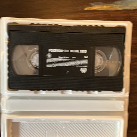 Vintage Pokémon The Movie 2000 on VHS - Picture 5 of 7